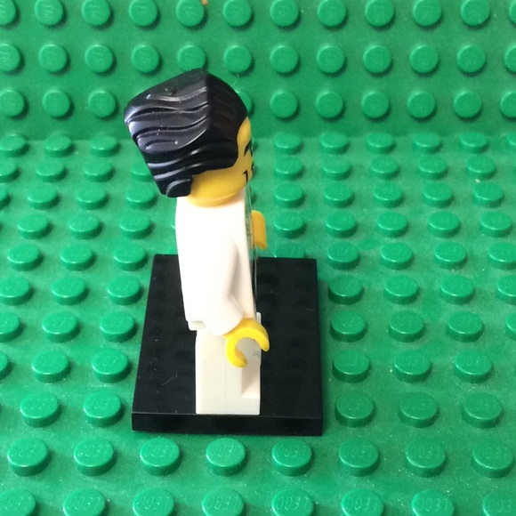 Lego Minifigures Series 2 # 14 Karate Master - Picture 2 of 6